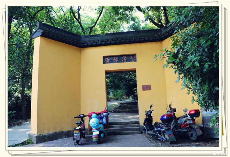 寺庙祈福的灵性之旅:一场心灵与自然的对话